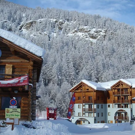 Adonis By Olydea Appart hôtel 3*